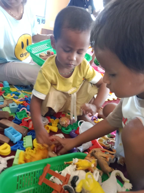 Builds Hand-Eye Coordination